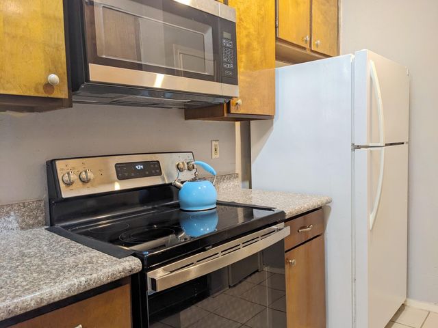 7950 N Stadium Drive 215, Houston, TX 77030