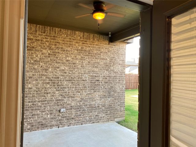 282 Hilltop Drive, Justin, TX 76247