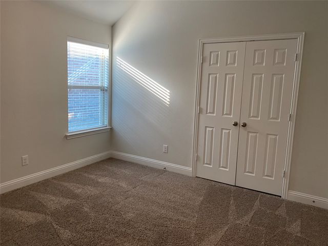 282 Hilltop Drive, Justin, TX 76247