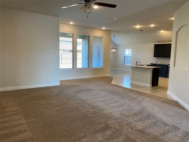 282 Hilltop Drive, Justin, TX 76247