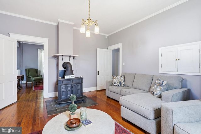 333 E 1ST AVE, Charles Town, WV 25414