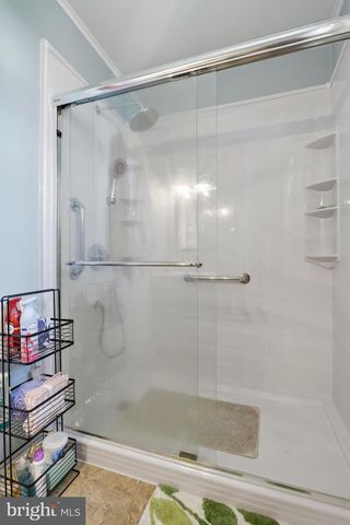 333 E 1ST AVE, Charles Town, WV 25414