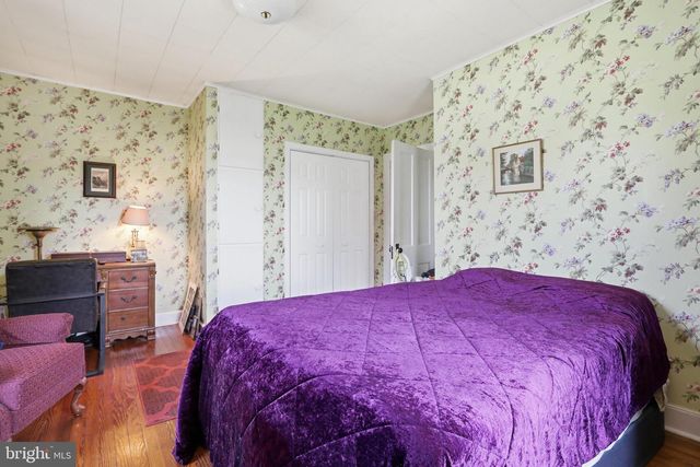333 E 1ST AVE, Charles Town, WV 25414