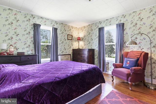 333 E 1ST AVE, Charles Town, WV 25414