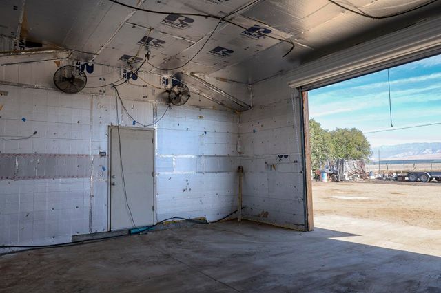 8521 Rd 256, Terra Bella, CA 93270