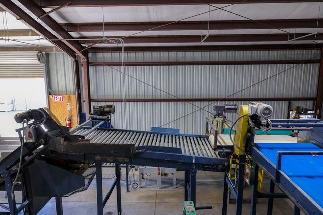 8521 Rd 256, Terra Bella, CA 93270