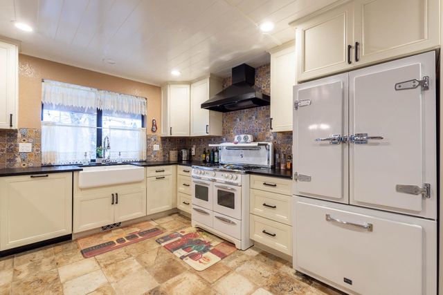 16193 Sharon Way, Grass Valley, CA 95949