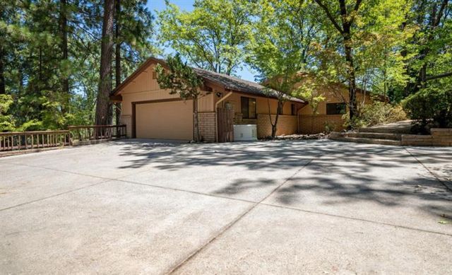 16193 Sharon Way, Grass Valley, CA 95949