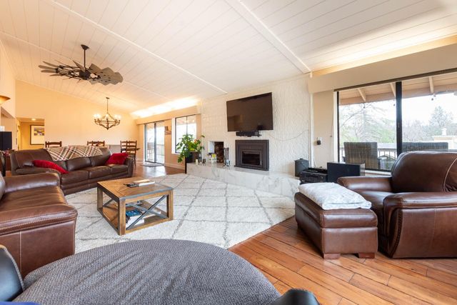 16193 Sharon Way, Grass Valley, CA 95949