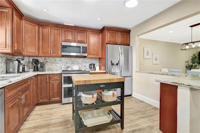 3201 NE 36th Street 17, Fort Lauderdale, FL 33308