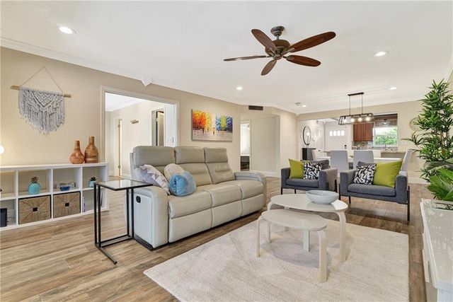 3201 NE 36th Street 17, Fort Lauderdale, FL 33308