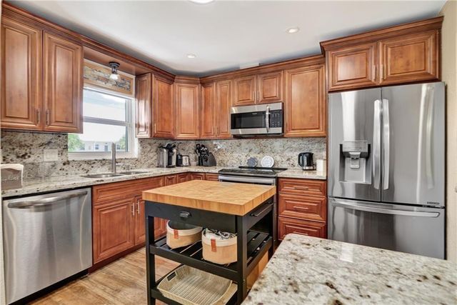 3201 NE 36th Street 17, Fort Lauderdale, FL 33308