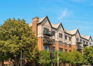 140 N Euclid Avenue 303, Oak Park, IL 60302