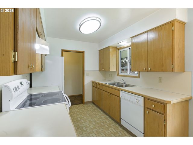 6908 TENNESSEE Ln, Vancouver, WA 98664