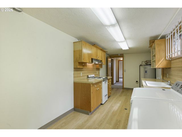 6908 TENNESSEE Ln, Vancouver, WA 98664