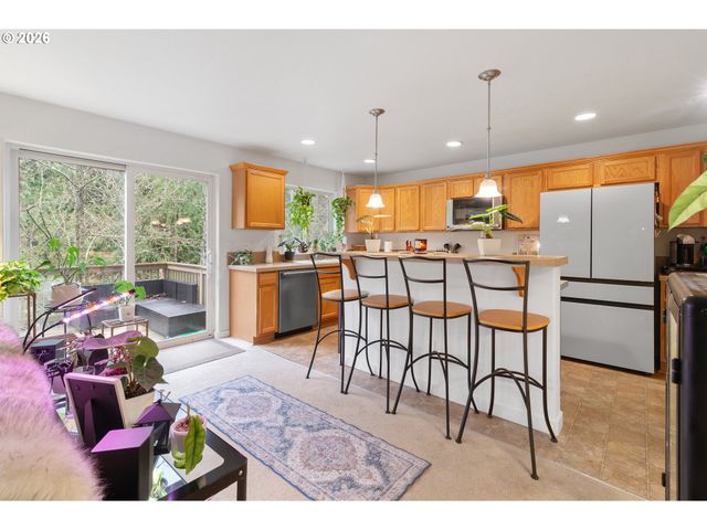 37720 HAMILTON RIDGE Dr, Sandy, OR 97055