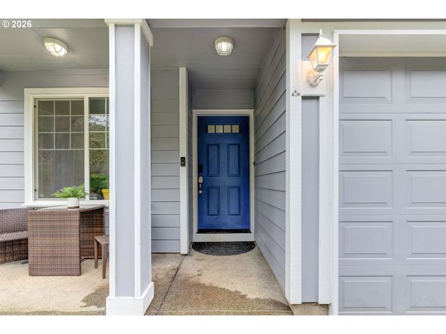 37720 HAMILTON RIDGE Dr, Sandy, OR 97055