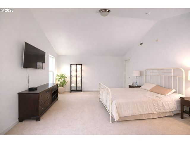 37720 HAMILTON RIDGE Dr, Sandy, OR 97055