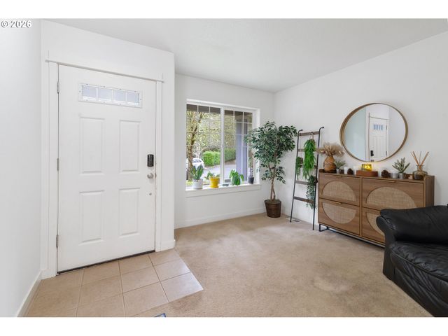 37720 HAMILTON RIDGE Dr, Sandy, OR 97055