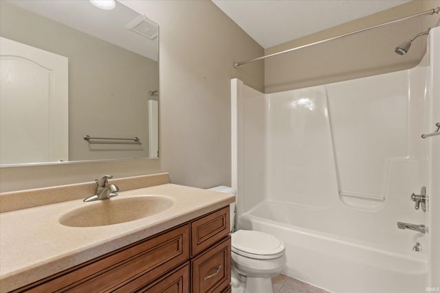 51864 Tall Pines Drive, Elkhart, IN 46514