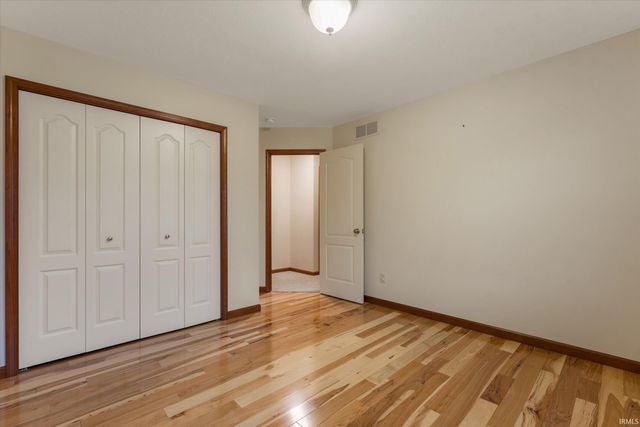 51864 Tall Pines Drive, Elkhart, IN 46514