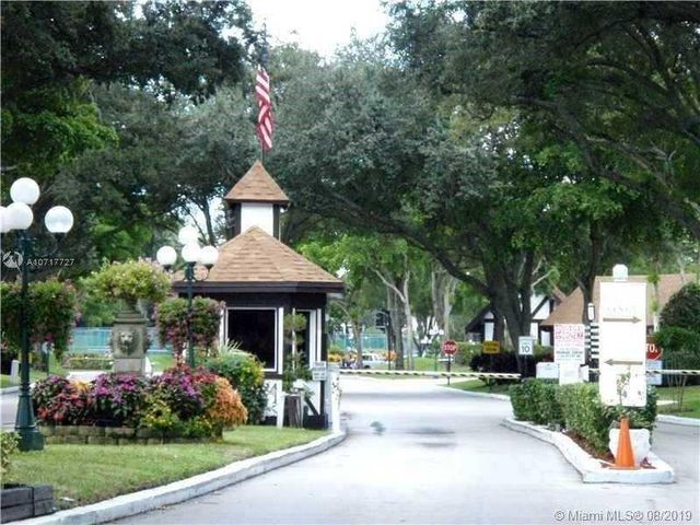 3660 Inverrary Dr 1B, Lauderhill, FL 33319