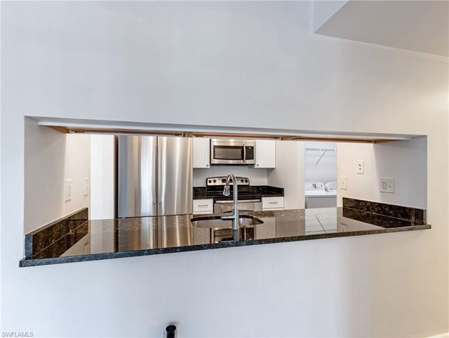 9540 Green Cypress LN 10-B2, Fort Myers, FL 33905