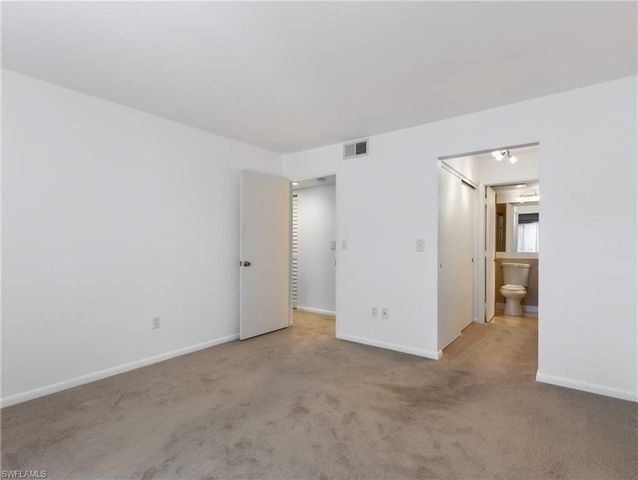 9540 Green Cypress LN 10-B2, Fort Myers, FL 33905