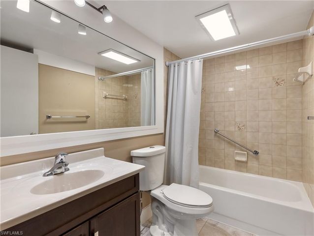 9540 Green Cypress LN 10-B2, Fort Myers, FL 33905