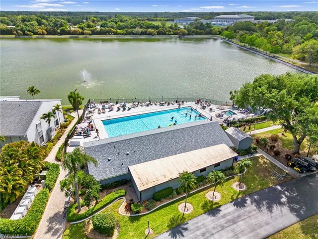 9540 Green Cypress LN 10-B2, Fort Myers, FL 33905