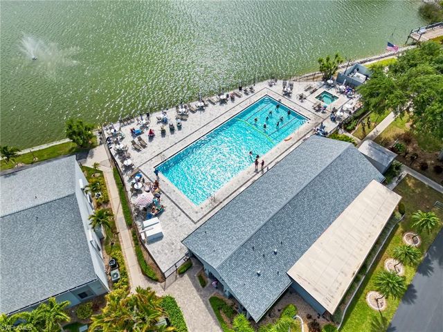 9540 Green Cypress LN 10-B2, Fort Myers, FL 33905