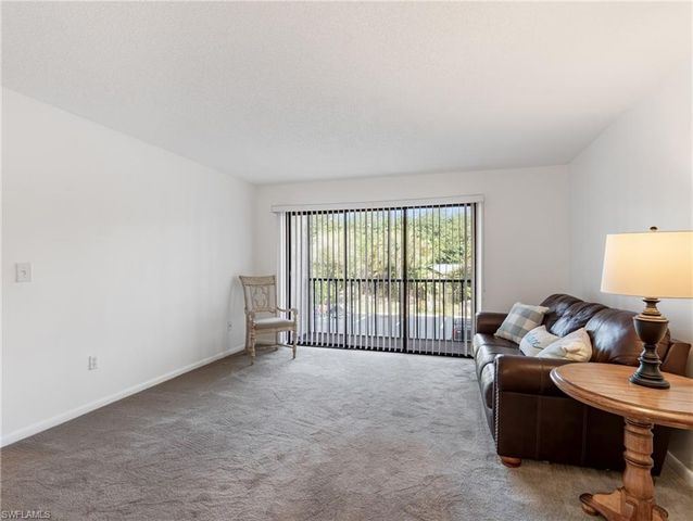 9540 Green Cypress LN 10-B2, Fort Myers, FL 33905