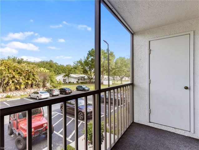 9540 Green Cypress LN 10-B2, Fort Myers, FL 33905