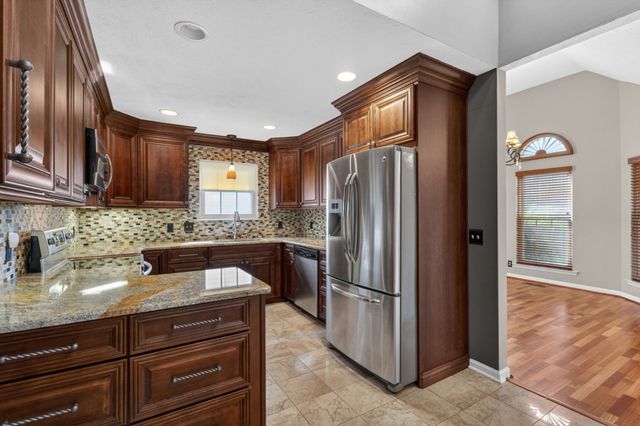 6116 Bradford Hills Dr, Nashville, TN 37211