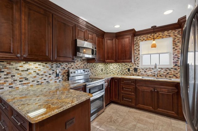 6116 Bradford Hills Dr, Nashville, TN 37211