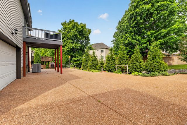 6116 Bradford Hills Dr, Nashville, TN 37211