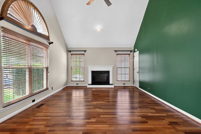 6116 Bradford Hills Dr, Nashville, TN 37211