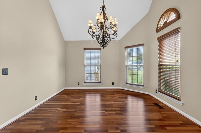 6116 Bradford Hills Dr, Nashville, TN 37211