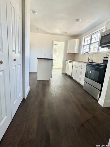 715 W Gerald, San Antonio, TX 78221