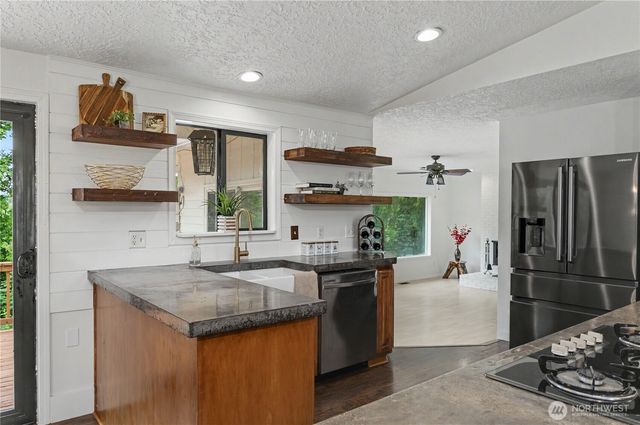 20112 NW Krieger Road, Ridgefield, WA 98642