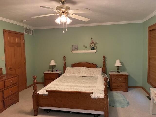 11807 Laurie Drive, Wheatfield, IN 46392