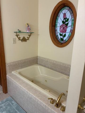 11807 Laurie Drive, Wheatfield, IN 46392