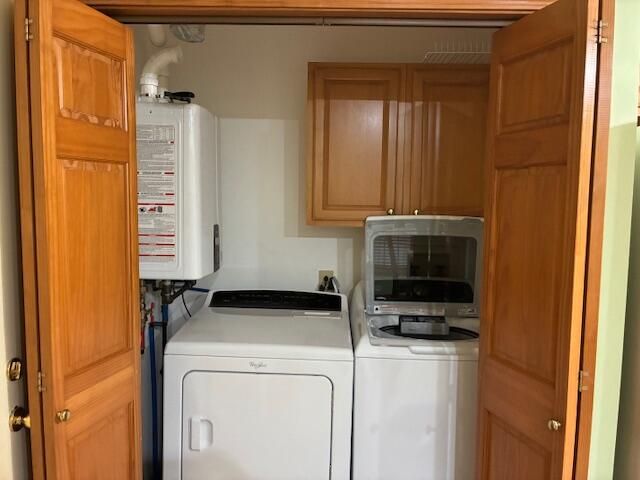 11807 Laurie Drive, Wheatfield, IN 46392