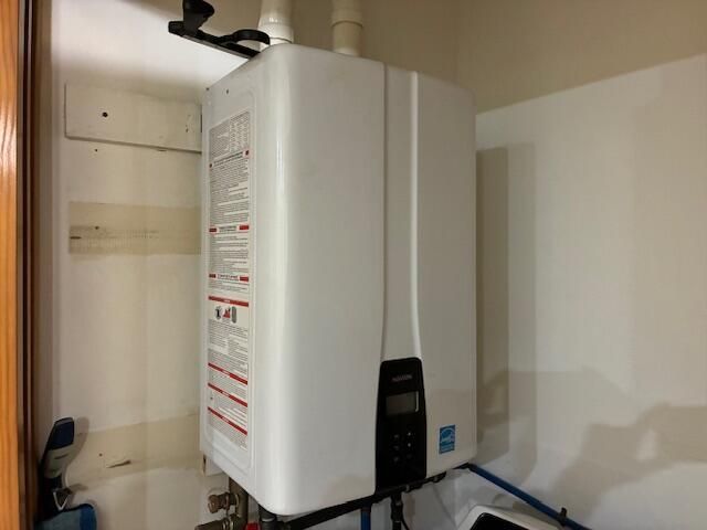 11807 Laurie Drive, Wheatfield, IN 46392