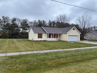 11807 Laurie Drive, Wheatfield, IN 46392
