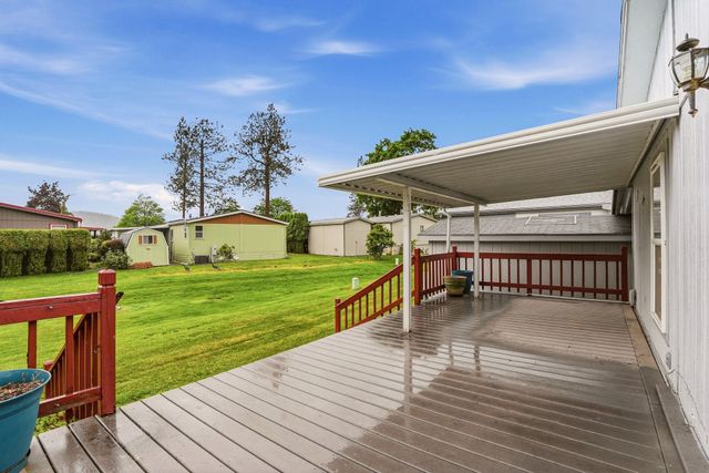 208 S Neyland Dr, Liberty Lake, WA 99019