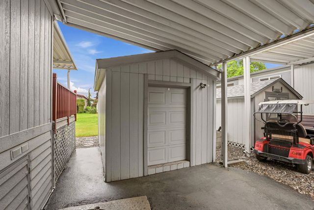 208 S Neyland Dr, Liberty Lake, WA 99019