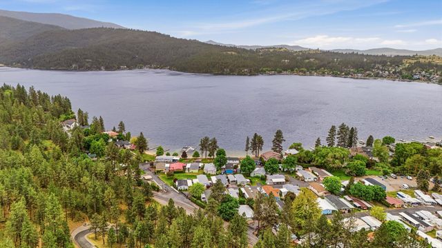 208 S Neyland Dr, Liberty Lake, WA 99019