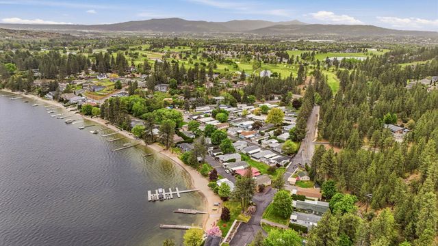 208 S Neyland Dr, Liberty Lake, WA 99019
