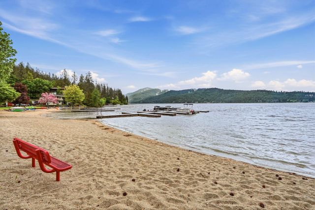 208 S Neyland Dr, Liberty Lake, WA 99019